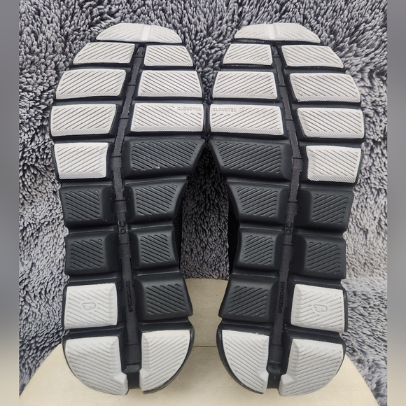 On Cloud X 3 Running Shoes Black Women's Size 9 - Picture 8 of 9